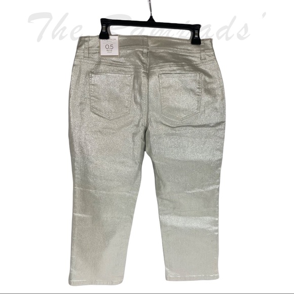 NWT Chico's Platinum Silver Metallic Petite Crop 0.5 Jeans - Picture 3 of 8